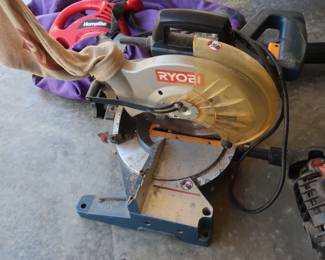 Ryobi  table  saw