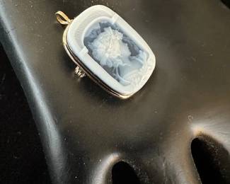 14k Cameo Pendant/Pin