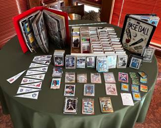 3,636 Vintage Baseball Cards