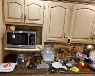 Toshiba Carasel Microwave