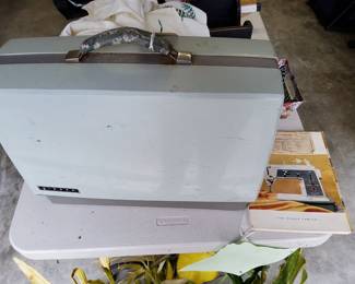 Singer Portable Sewing Machine 