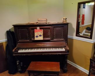 The Webster Piano Company Upright Piano