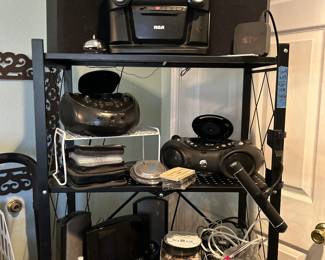 Various electronics, Apple TV, cd players