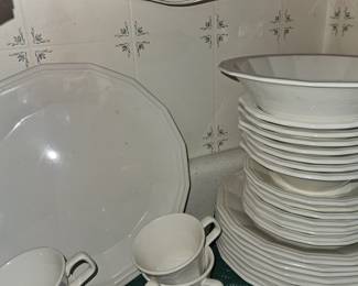 kitchen, corner counter top, sold as a set. white set