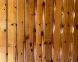 Knotty Pine Wallboards