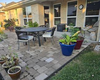 patio table with 4 chairs