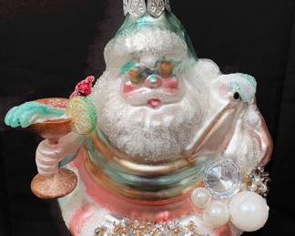 Cute! Santa with Flamingo Ornament!