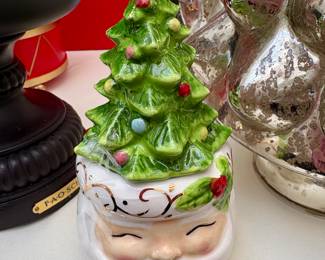 Salt and pepper Santa