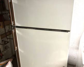 Hot Point Refrigerator/Freezer.