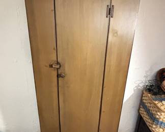 BUY IT NOW!  $175.00. Great Amish Made Cabinet!         32" W x 14" D x 74 1/4" H.