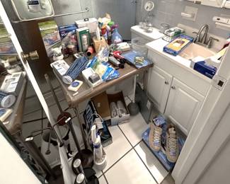 Bathroom items.