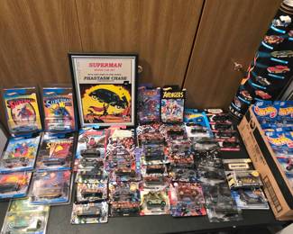 Hotwheels Avengers, Batman, Superman