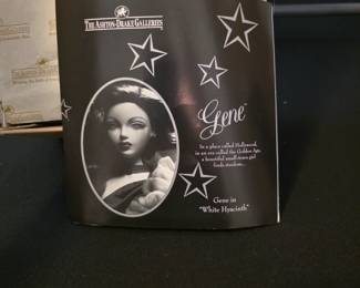 Ashton Drake - Gene Doll
White Hyacinth