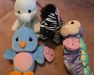 Enesco Precious Moments Tender Tails Fun Club 