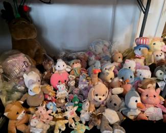 Enesco Precious Moments Tender Tails