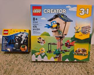 Lego 40090 Halloween
Lego Creator 31143 Birds
