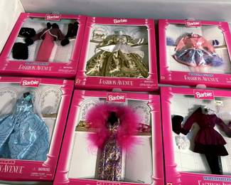 1990's Fashion Avenue Outfits