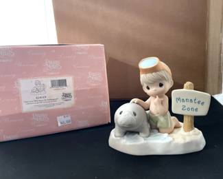 Precious Moments - Our Love Will Never Be Endangered (Manatee)