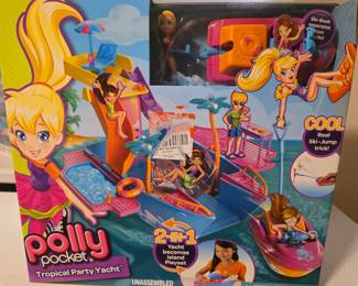 Polly Pocket Tropical Party Yacht