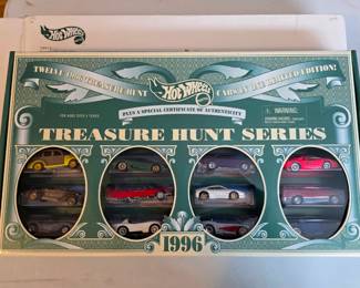 1996 JcPenney Hotwheels Treasure Hunt Set w/ shipper
NRFB