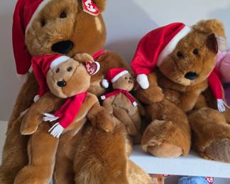 Ty Beanie Buddy's, Beanie Babies, McD Teeny Beanies, Pillow Pals, Collector Club....Oodles and Oodles!! So dang cute!