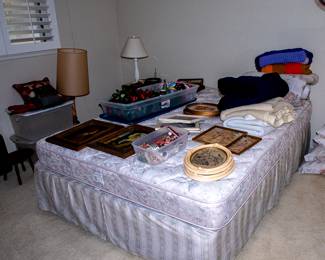 Full size mattress set