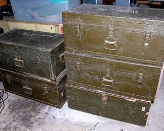 FIVE US ARMY Footlockers / Trunks