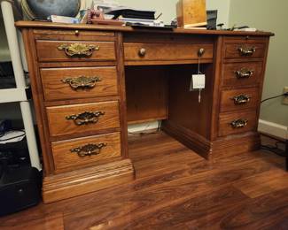 Nice Oak office desk