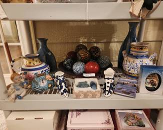 Decorative balls Italian pottery gift items with boxes