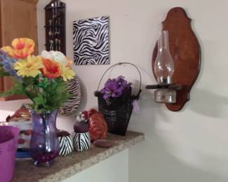 Flowers Souvenir Spoons Hurricane Oil Lamp