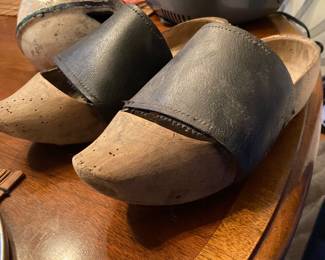 clogs