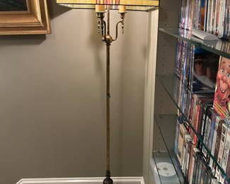 Floor lamp
