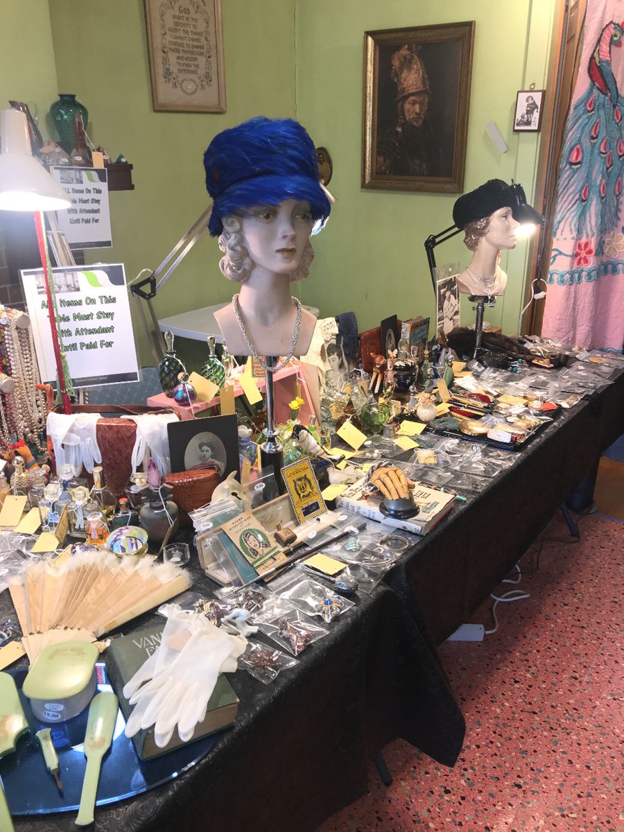 South Hampton 4 Family Estate Sale Preview Photo