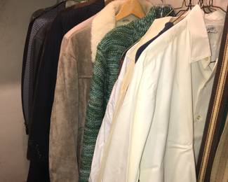 Items Located In The 4912 A Unit Hallway & Closet