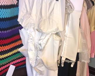 South Hampton 4 Family Estate Sale Preview Photo