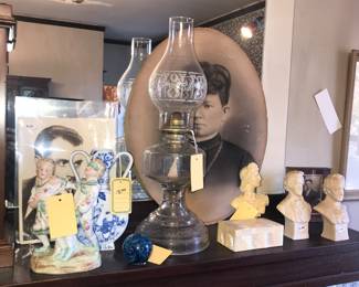 Items Located In The 4912 A Dining Room