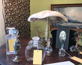 Items Located In The 4912 A 1st Bedroom