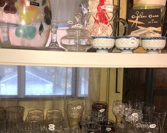 Items Located In The 4912 A Unit Kitchen