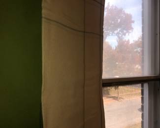 Items Located In The 4912 A Hallway