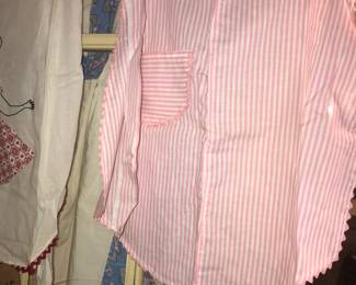 Items Located In The 4912 A Unit Kitchen