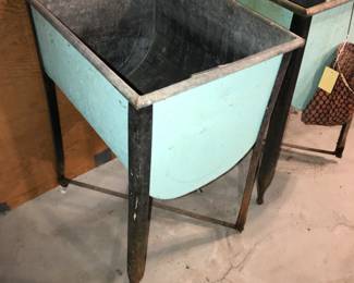 South Hampton 4 Family Estate Sale Preview Photo