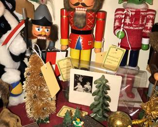 4912 Unit ~ Items Located In The Bed Room