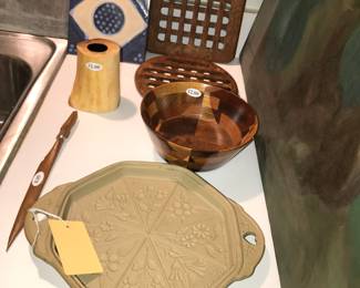 4912 Unit ~ Items Located In The Kitchen