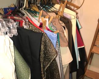 Items Located In The 4912 A Hallway & Closet