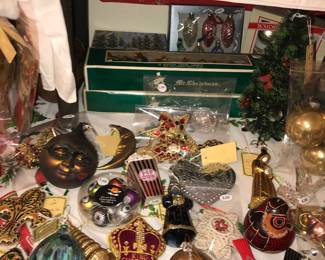 4912 Unit ~ Items Located In The Bed Room