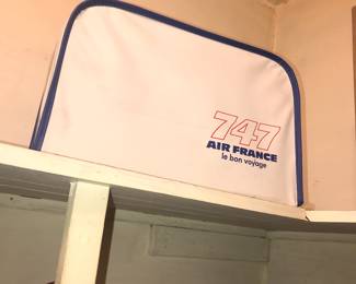 Items Located In The 4912 A Hallway & Closet