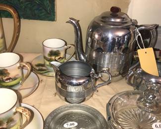 Items Located In The 4912 A Unit Living Room