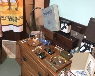 Items Located In The 4912 A 3rd Bedroom