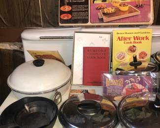 Items Located In The 4912 A Unit Kitchen
