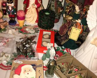 4912 Unit ~ Items Located In The Bed Room